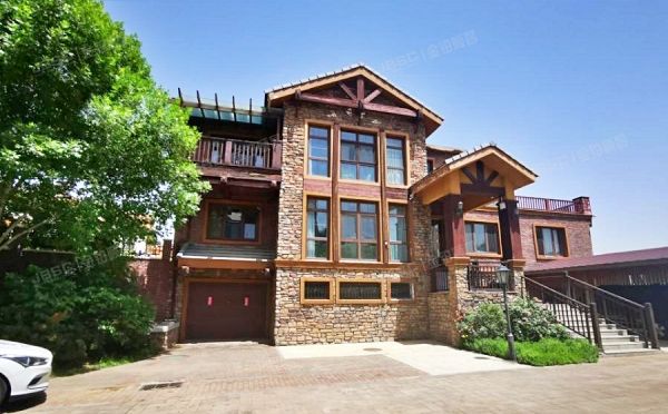 怀柔区 红螺路39号院三区37号楼-1至2层01（半山世家）别墅