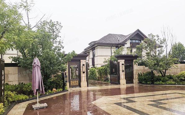 通州区   草寺500号院二区34号楼1至2层01（天鸿颐景别墅）别墅