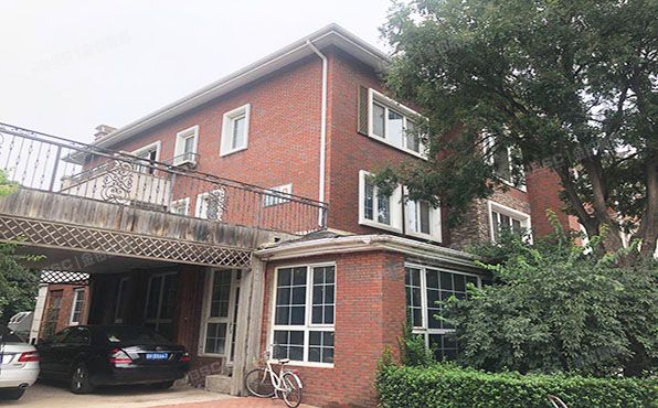 海淀区  闵庄路南侧玉树临枫锦园6区9号楼-1至3层1D（御墅临枫） 别墅