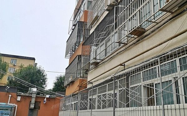 延庆区 高塔小区3号楼5层2单元210