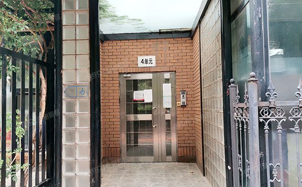 海淀区 绿波漫板裕泽园3号楼4单元502室