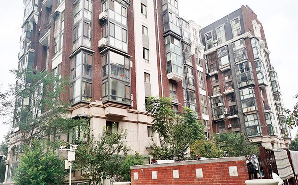 海淀区 阜石路甲69号院1号楼1层二单元123、125（西山国际城）