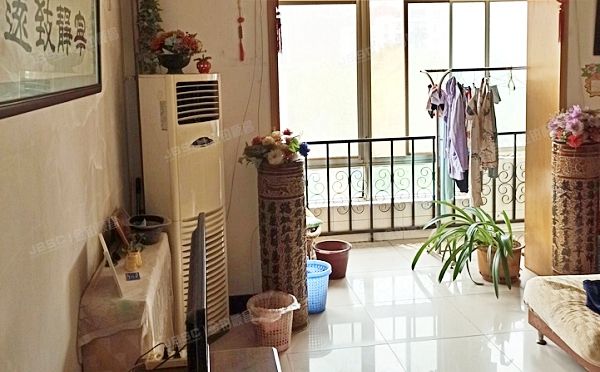 密云区 密西花园小区2号楼6层1单元601及阁楼