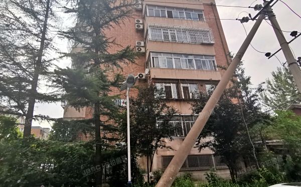 石景山区 玉泉路11号院4号楼 -1层4单元102号