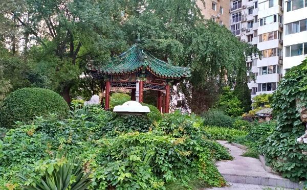 朝阳区 建国门外大街乙24号12层一座1501及屋内物品（燕华苑）