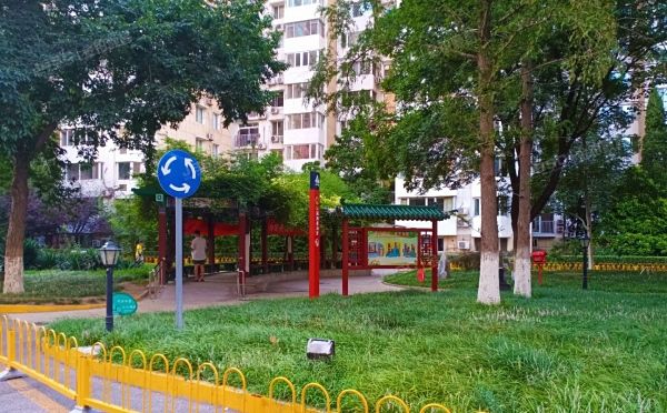 朝阳区 建国门外大街乙24号12层一座1501及屋内物品（燕华苑）