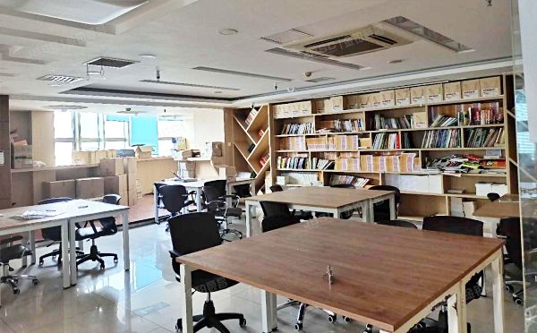 海淀区 复兴路33号9层东塔9层（翠微大厦）办公