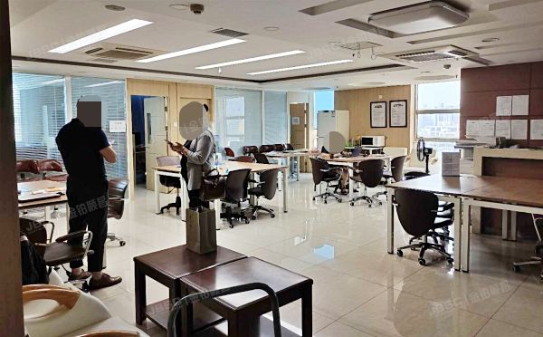 海淀区 复兴路33号9层东塔9层（翠微大厦）办公