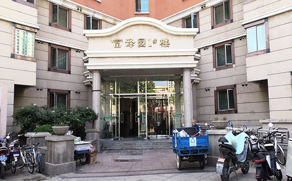 丰台区 怡海花园富泽园1号楼24层2409号