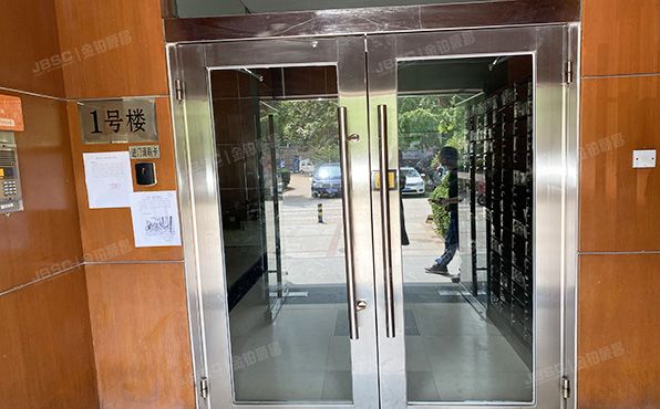 东城区 新中街18号院1号楼15层1501号（阳光都市）