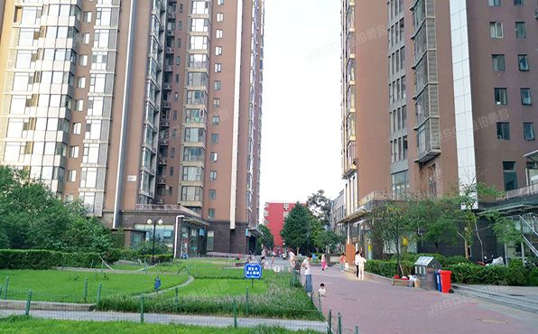 朝阳区 酒仙桥路26号院1号楼8层822号（晶都国际）