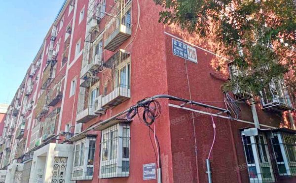 海淀区 永定路57号2区228号8单元6号