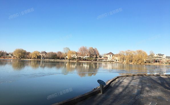 昌平区 沙河镇豆各庄村碧水庄园三期45-12号1-3层