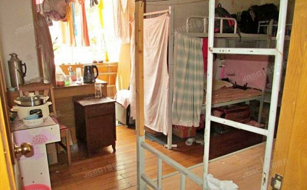 西城区 北礼士路70号院塔3号楼504号（地质部宿舍）