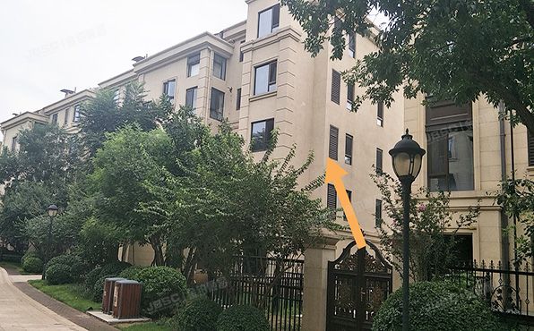 丰台区 泉湖西路1号院七区10号楼3层2单元302号（亿城燕西华府）