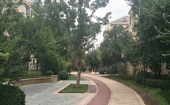 丰台区 泉湖西路1号院七区10号楼3层2单元302号（亿城燕西华府）