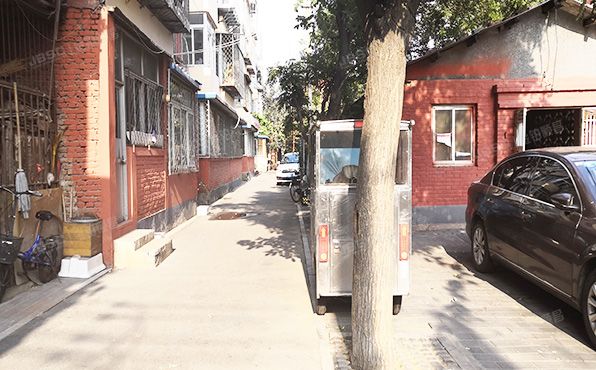 丰台区 程庄子68号院1号楼3层4单元302号