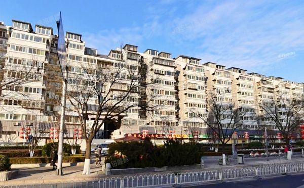 东城区 北门仓胡同6号楼18单元303号（海运仓）