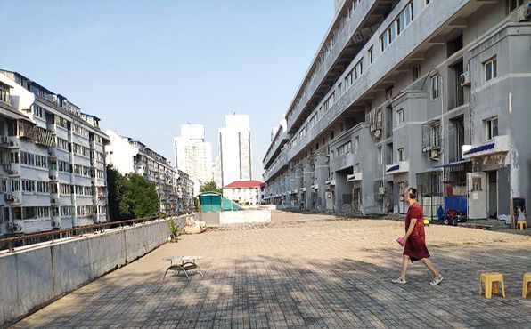 东城区 北门仓胡同6号楼18单元303号（海运仓）