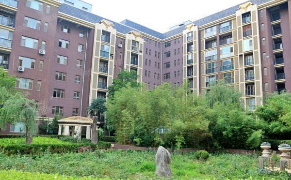 通州区 芙蓉园505号楼4层1单元501号（月亮河城堡）