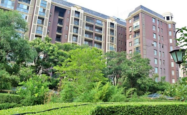 通州区 芙蓉园505号楼4层1单元501号（月亮河城堡）