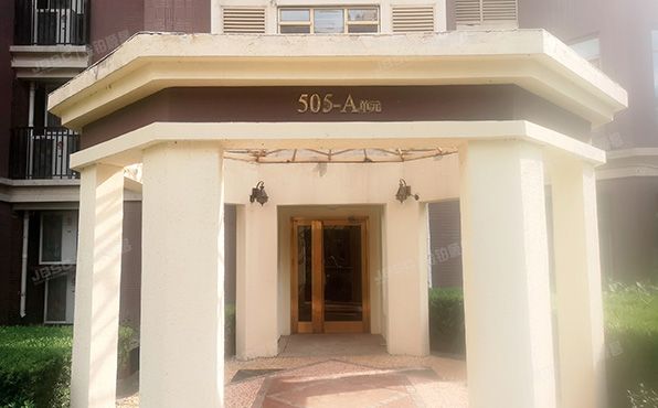 通州区 芙蓉园505号楼4层1单元501号（月亮河城堡）