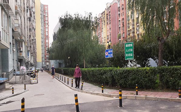 丰台区 西马场路6号院7号楼2单元203号（怡然家园南区）经适房