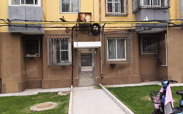 大兴区 椿蓉园三里9号楼7单元402