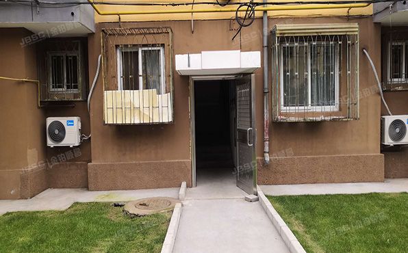 大兴区 椿蓉园三里9号楼7单元402