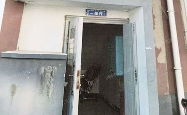 延庆区 康庄住宅小区12号楼4层1单元108