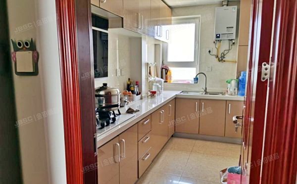 大兴区 育胜街36号院7号楼14层1单元1404号（满庭春MOMA）99%份额