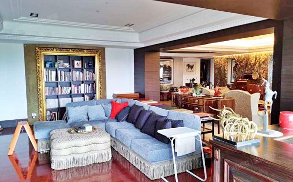 东城区 东直门内大街9号院2号楼1001室和1002室（NAGA上院）