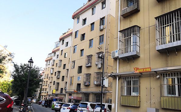 门头沟区 滨河德露苑15号楼6至7层3单元602+1号