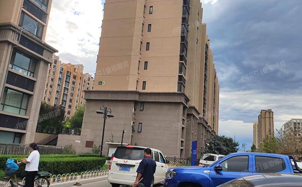 顺义区  顺安路33号院一区4号楼2单元101号（合景香悦四季东区）