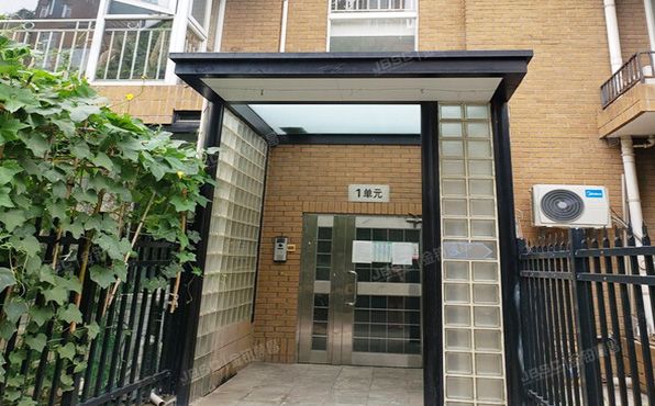 海淀区 五路居裕泽园1、2号楼及地下车库2号楼3层1单元301号（绿波漫板裕泽园）