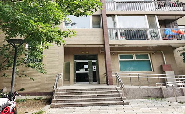 通州区  颐瑞西里18号楼8层1单元902（瑞都公园世家）