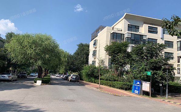 大兴区   康和园162号楼5层2单元502