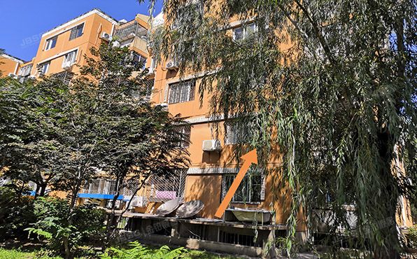 房山区  良乡黄辛庄东里12号楼2层5-201号