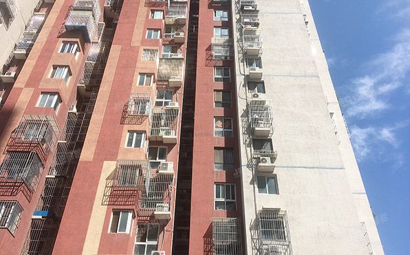 丰台区 顺八条8号院一区2号楼7层711（宋家庄家园）