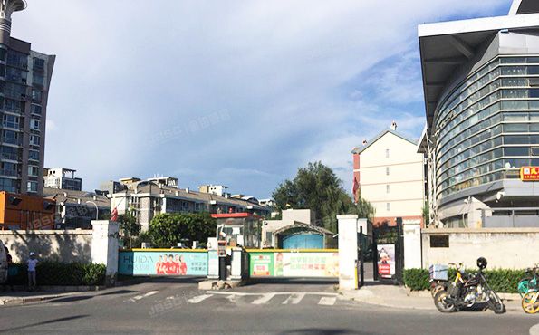 大兴区   庑殿路128号3层328号（美利国际大厦） 商业