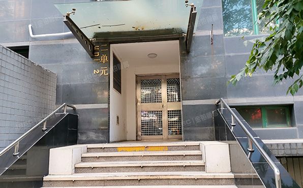 朝阳区   南磨房路39号院2号楼2单元505号（乐澜宝邸）