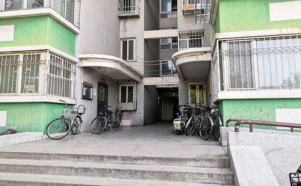 丰台区  文体路甲3号院3号楼8层801（北大地铁路小区） 按经济适用住房管理