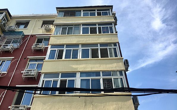 海淀区  交大东路52号院5号楼4层1门111  房改房（成本价）