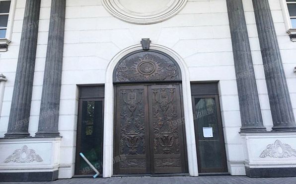 朝阳区 科荟路8号2号楼-201、-101、001、101、201号（荣尊堡）商业