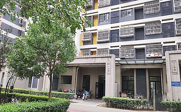 丰台区 丰仪南路1号院11号楼2层1单元204（广安康馨家园南区）经适房管理