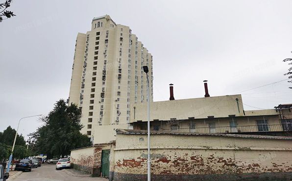 丰台区 苗圃东里11号楼4层413  房改房