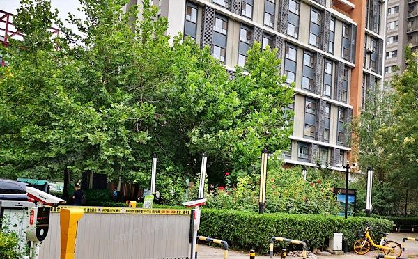 朝阳区 十里堡乙2号院4号楼2层2单元205（首创爱这城）