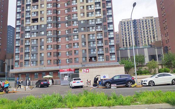 丰台区 郭公庄南街19号院2号楼5层2单元502（京投银泰万科西华府）