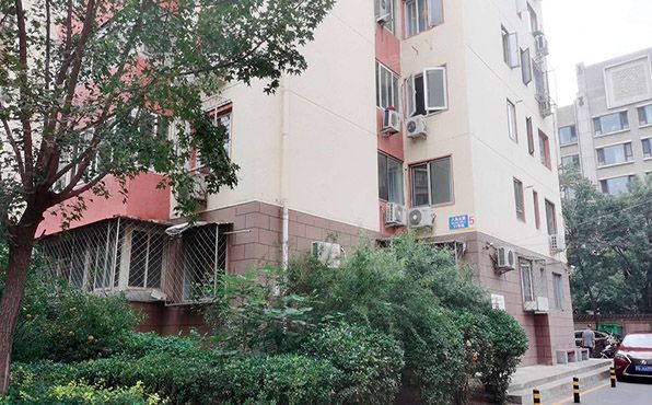 石景山区 八角北路11号院5号楼2层2单元201号