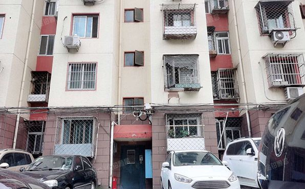 石景山区 八角北路11号院5号楼2层2单元201号